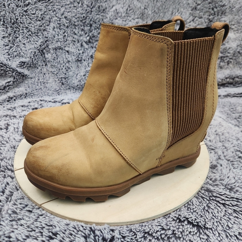 SOREL Joan of Arctic Wedge II Camel Tan Chelsea Leather Boots Women’s Size 7.5 - Picture 4 of 9